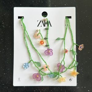 Beaded flower necklace + earrings Zara